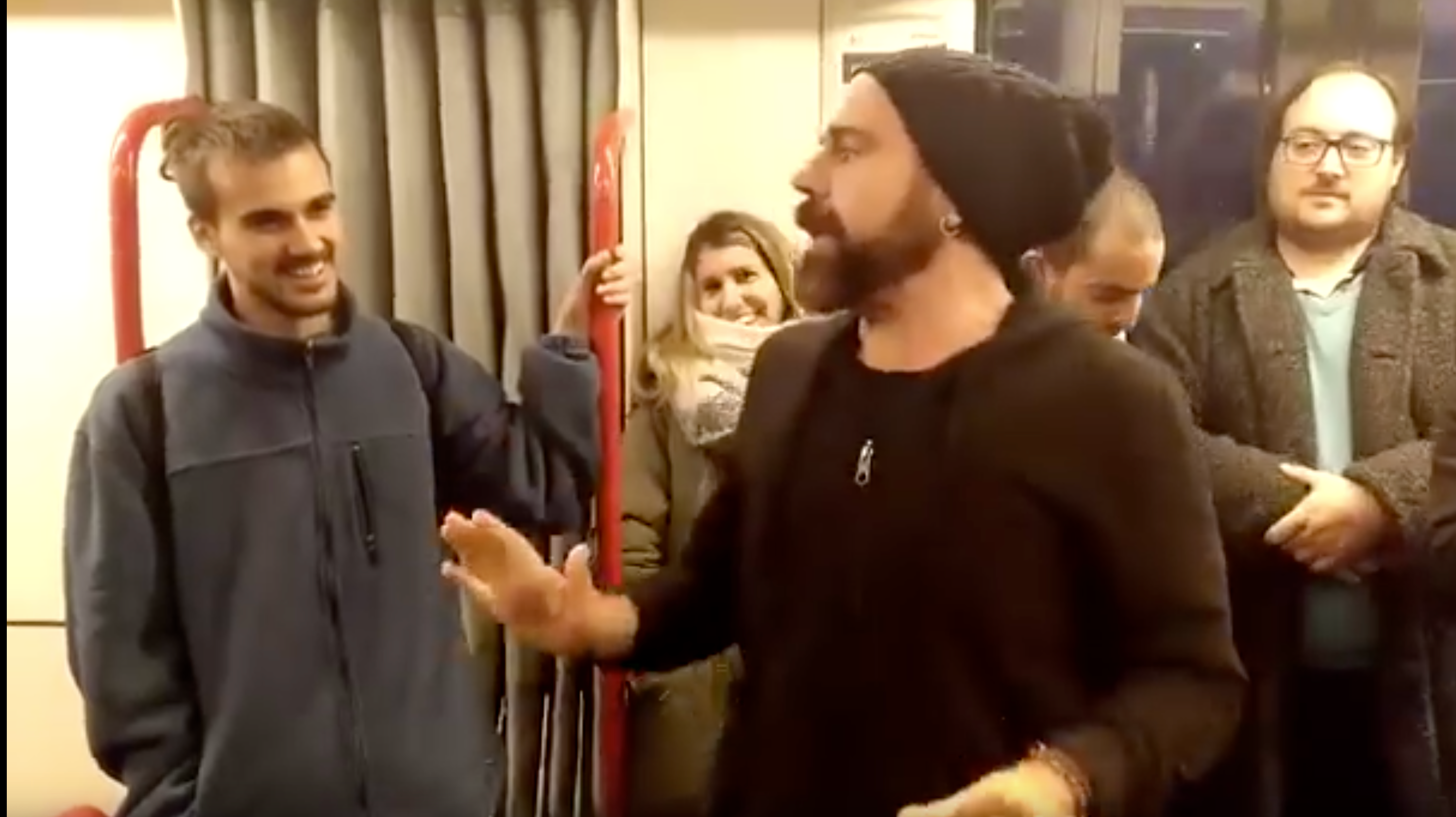 Un dels vídeos gravats fa temps que cirucla a les xarxes