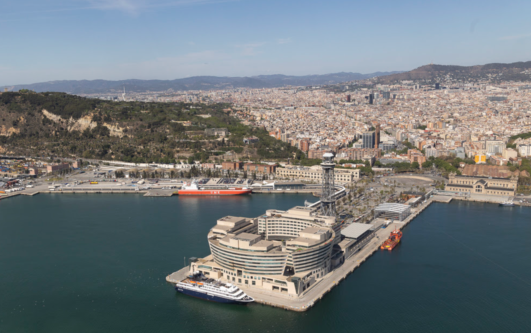 Panoràmica aèria del moll Barcelona