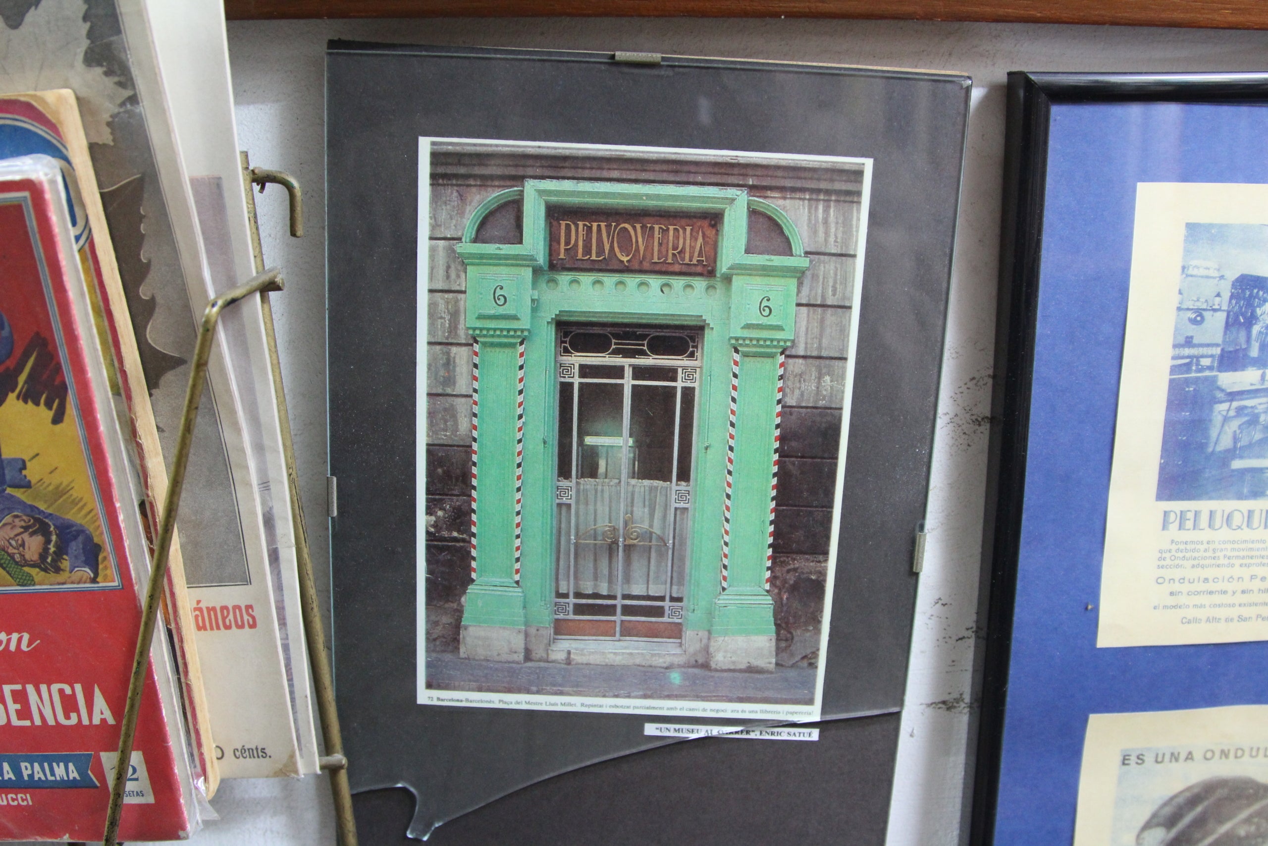 La Llibreria del Palau fa gairebé quatre dècades que resisteix davant del Palau de la Música / A.R.