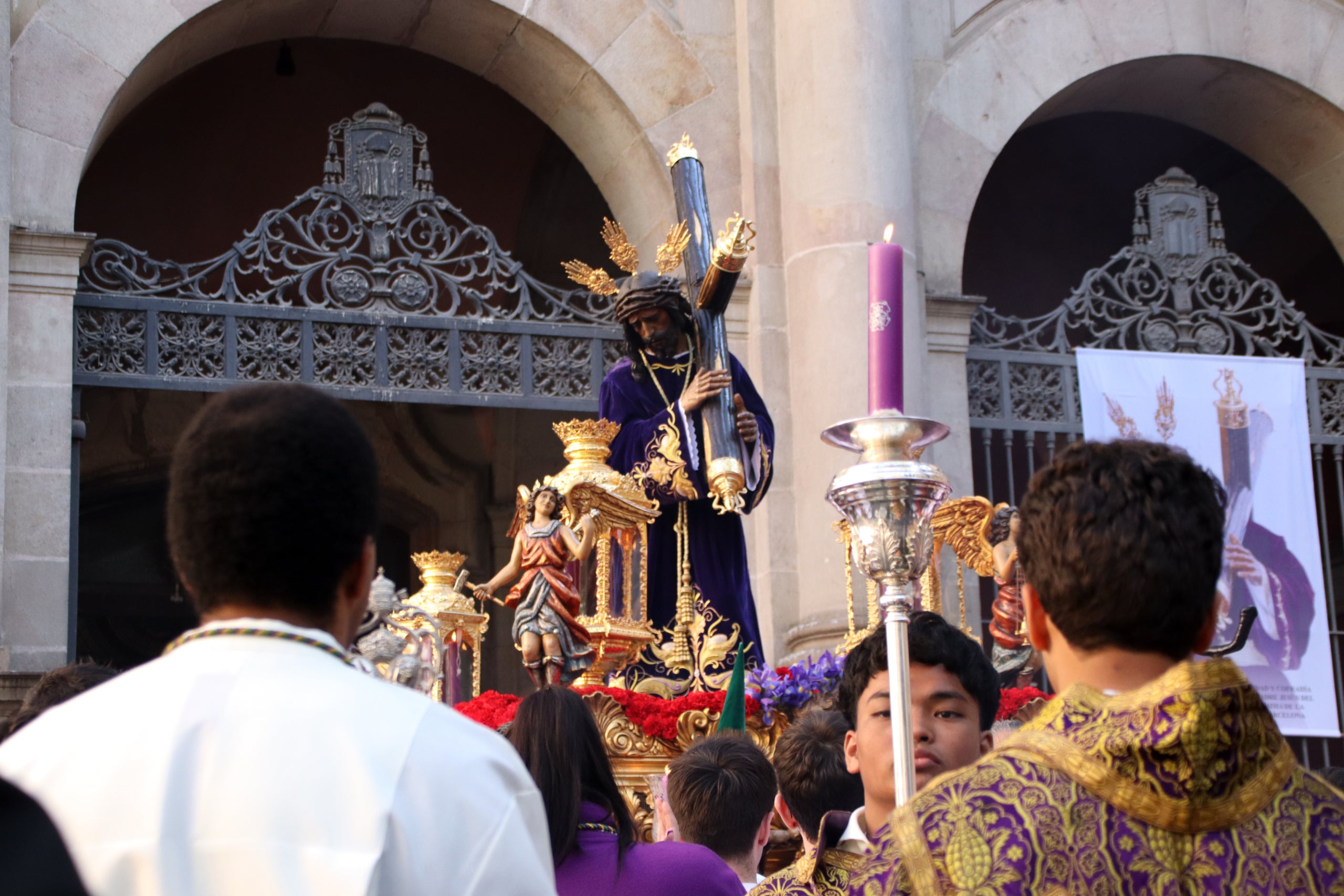 La parròquia de Sant Agustí durant la sortida del Jesús del Gran Poder, el Divendres Sant del 2026 / ACN-Blanca Blay 