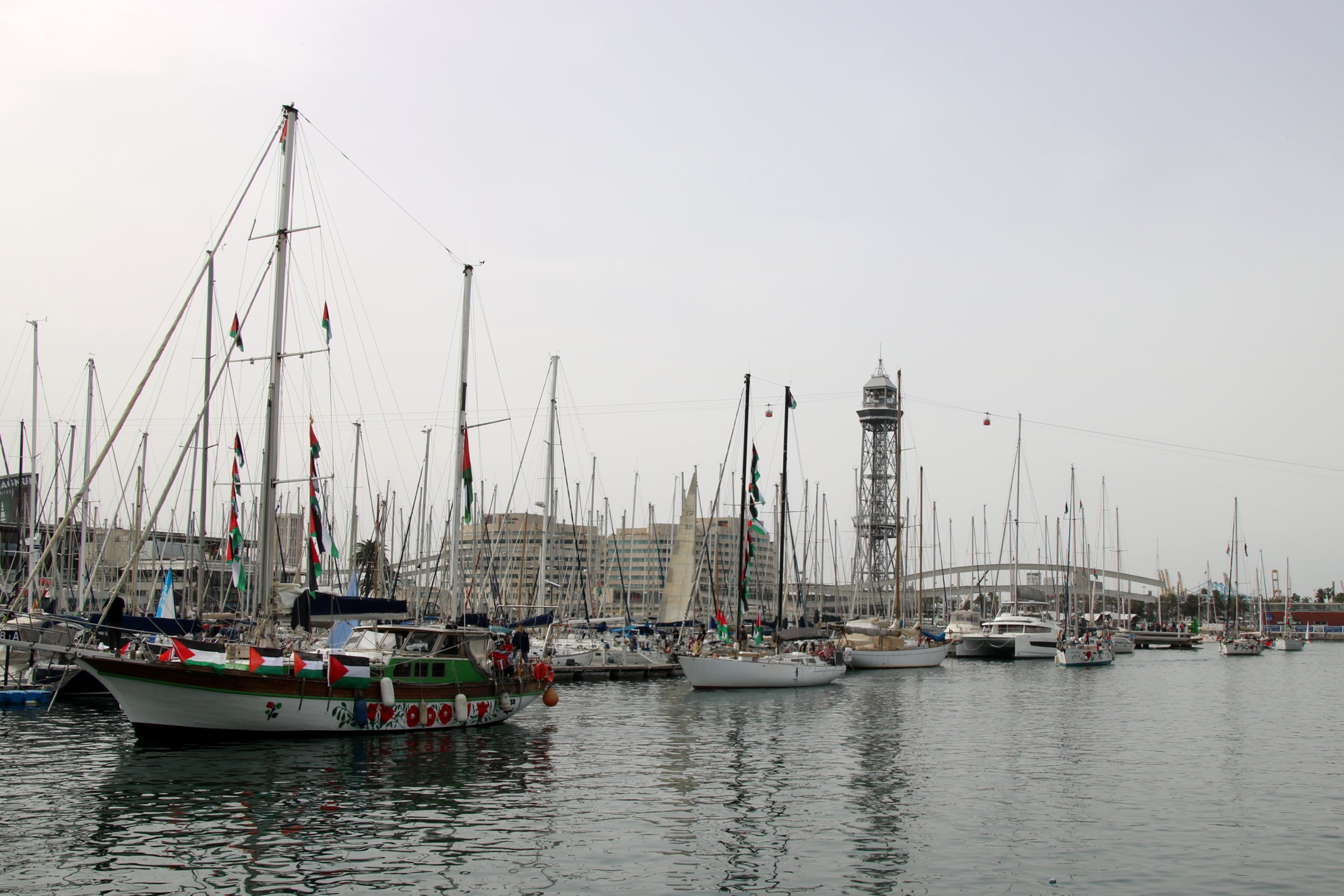 L'arribada dels vaixells de la Flotilla a les aigues de Barcelona | Albert Hernàndez Ventós (ACN)