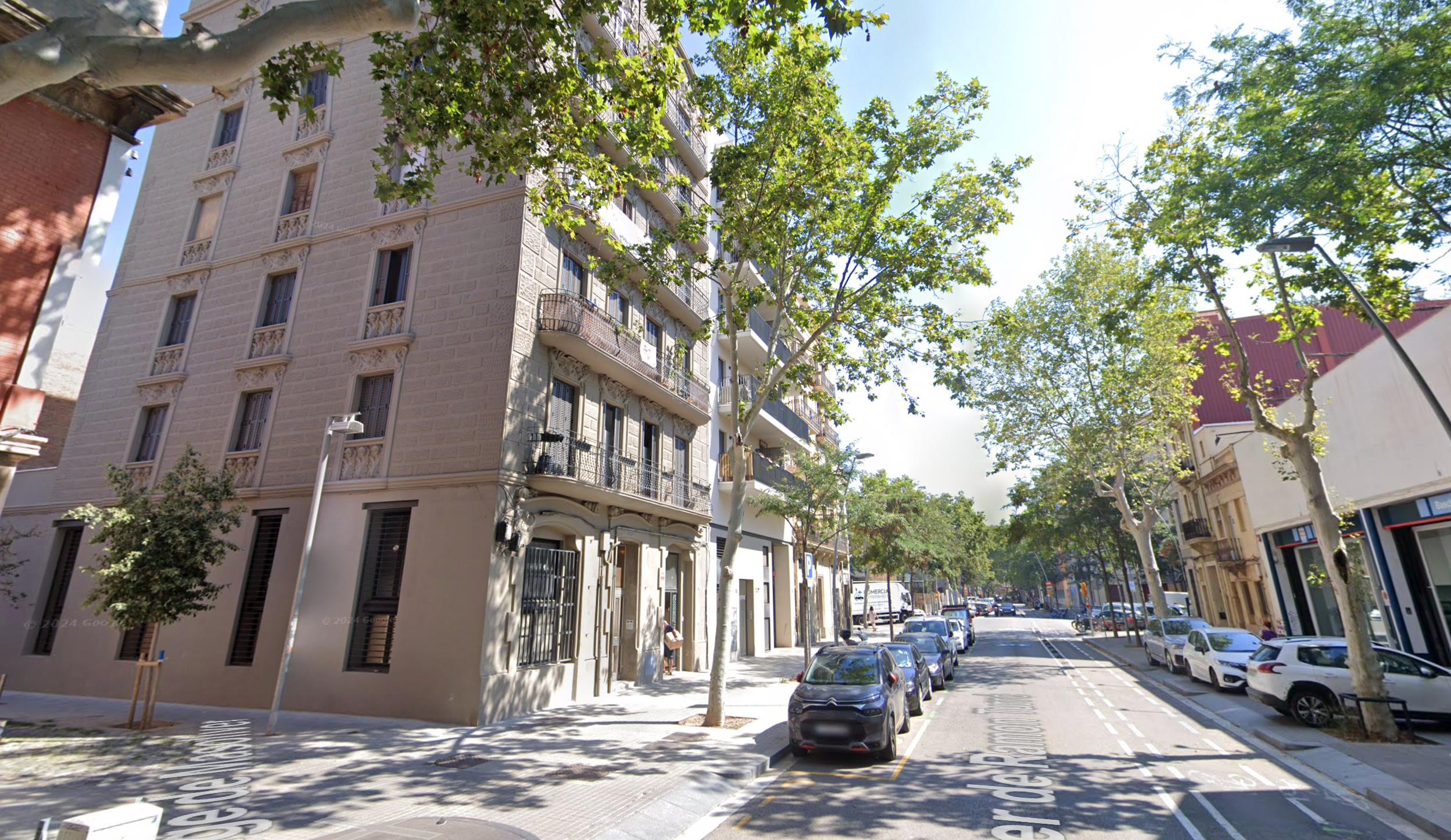 El dispositivo es en una finca de la calle Ramón Turró | Google