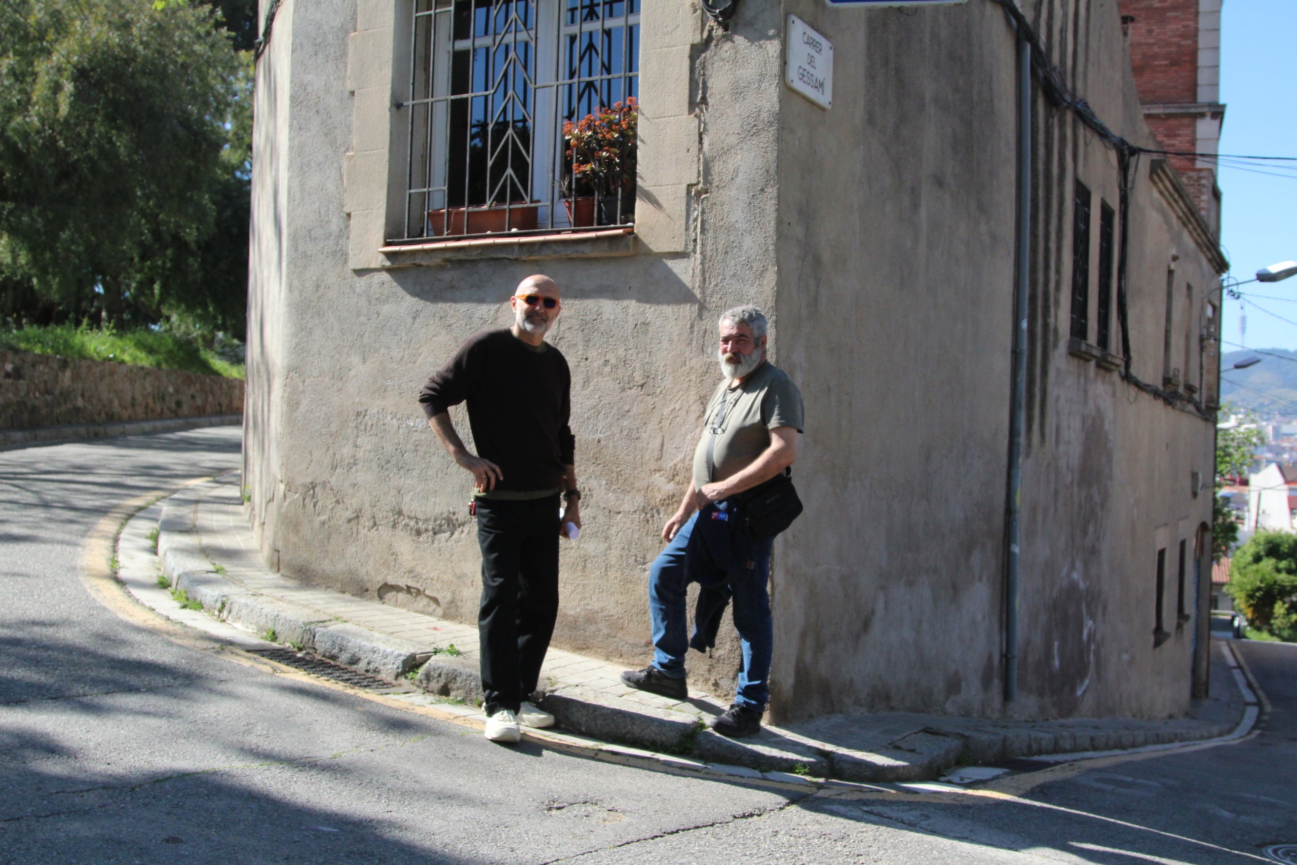 L'Oscar Julià i en Santiago Agut, dos dels veïns de la barriada del Turó de la Guatlla, que arrossega mig segle de desinversió / A.R.