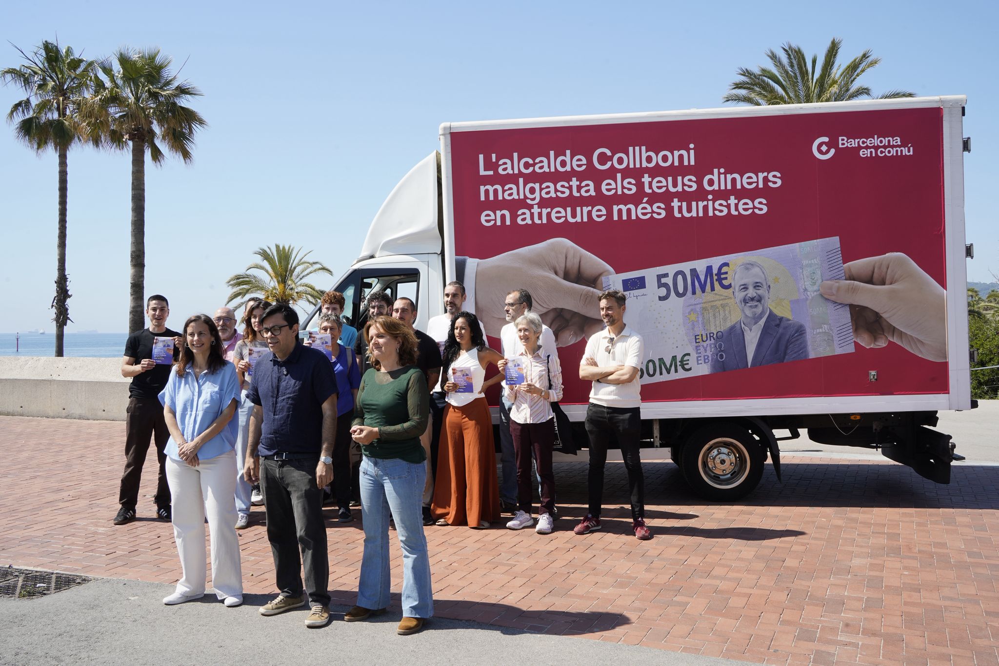 El acto de Barcelona En Comú de este viernes donde han presentado la propuesta / BComú