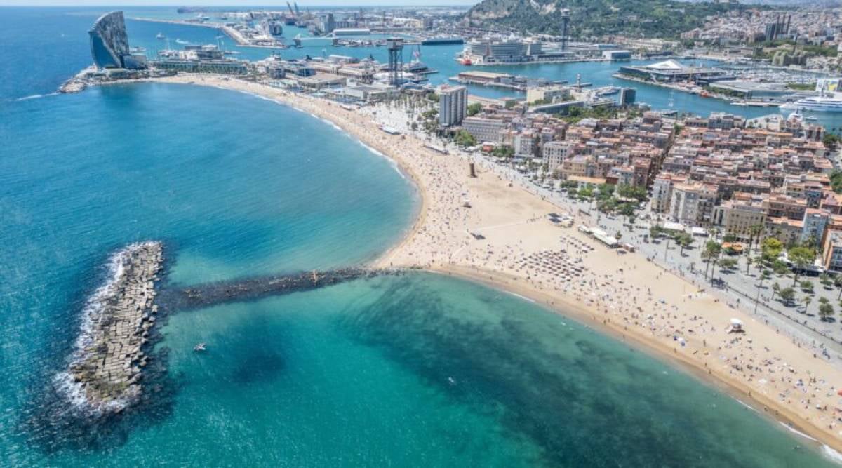 Vista aèria de la platja de Barcelona | Ajuntament de Barcelona