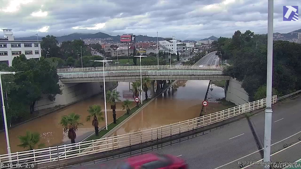 La ronda del Litoral, inundada / Servei Català de Trànsit
