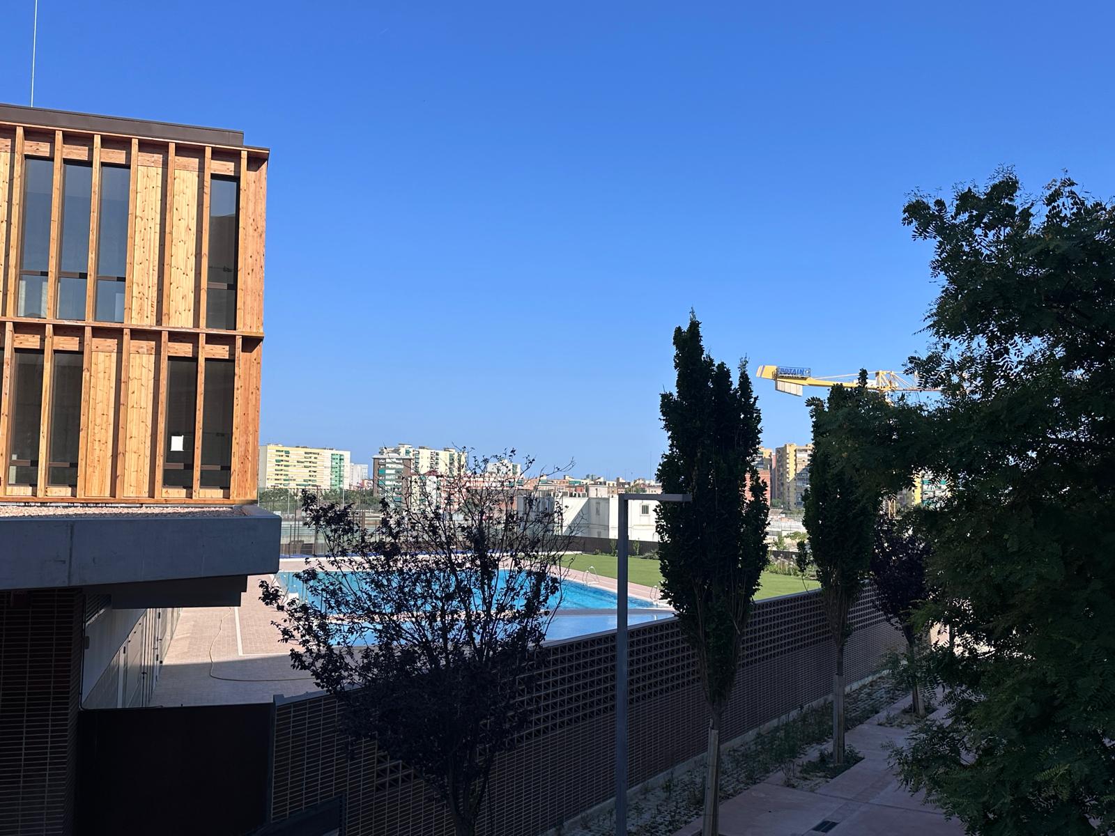 La piscina del CEM Sant Andreu-la Sagrera / Junts Sant Andreu