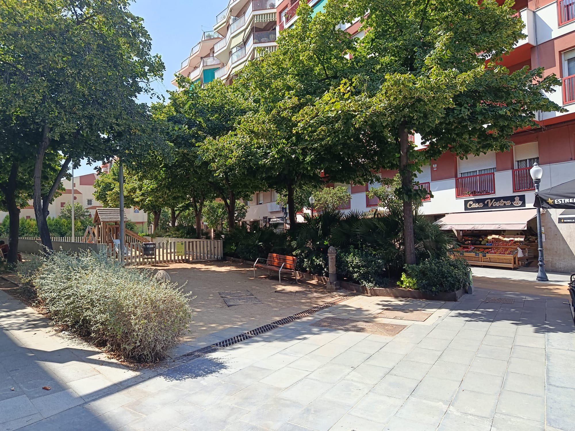 La plaça de la Pomera, a Sant Andreu de Palomar /   Jordi Subirana