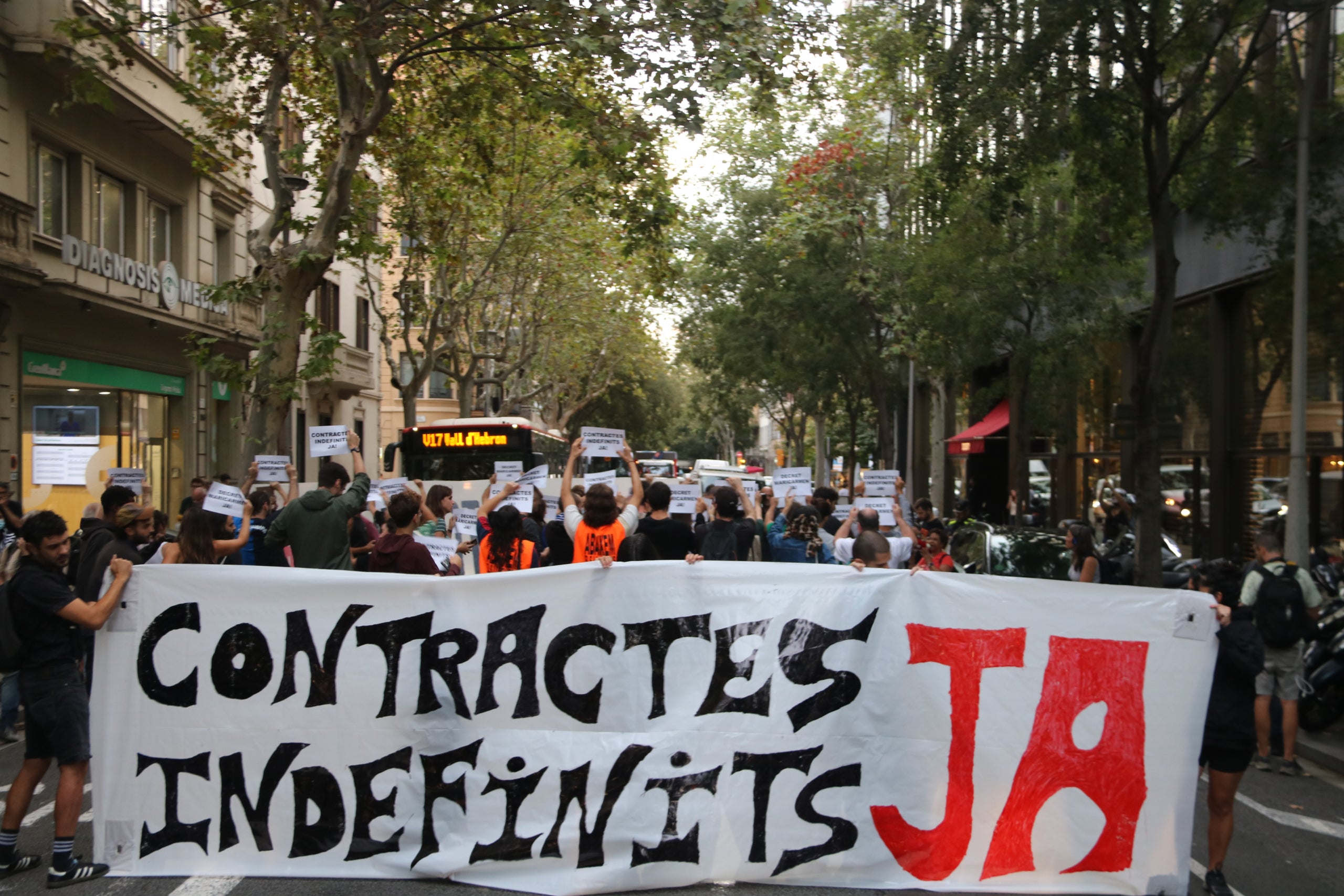Talls de carrers convocats aquest dilluns a primera hora del matí pel Sindicat de Llogateres i el moviment prohabitatge / Iñaki Martínez (ACN)