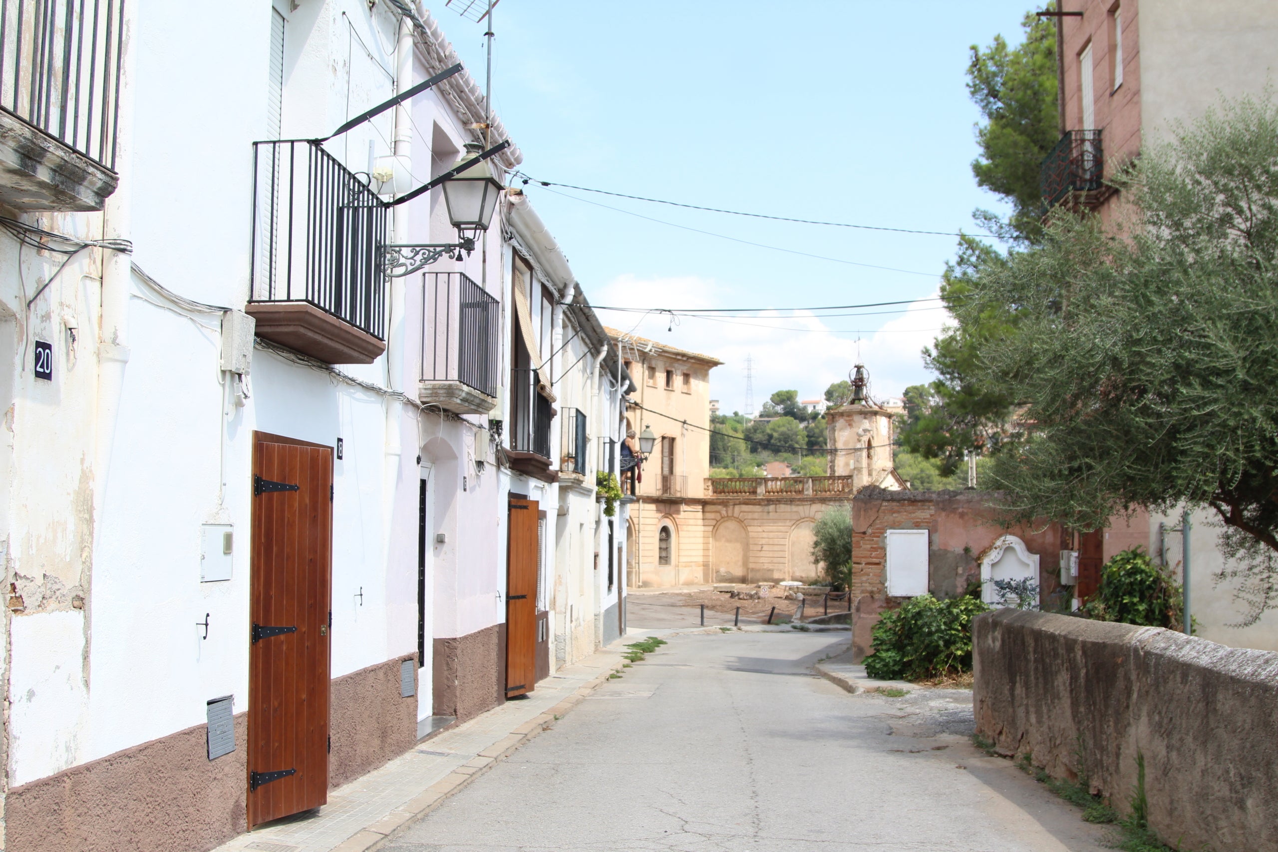 Edificis de la barriada de Can Bros, a Martorell, impulsada pel comerciant barceloní Miquel Elies / A.R.